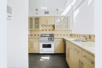 14 Chauncy St #7, Cambridge, MA 02138 - Photo 3