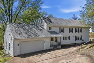 39 E Main St, Merrimac, MA 01860 - Photo 3