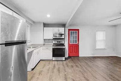 128 Cedar St, New Bedford, MA 02740 - Photo 5