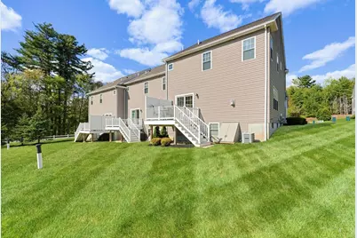 142 Bellwood Cir #142, Bellingham, MA 02019 - Photo 37