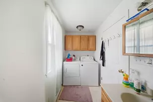 126 W Spruce St, Milford, MA 01757 - Photo 15
