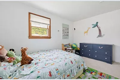 39 Marion St, Holbrook, MA 02343 - Photo 9