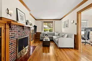31 Whittier Rd, Medford, MA 02155 - Photo 9