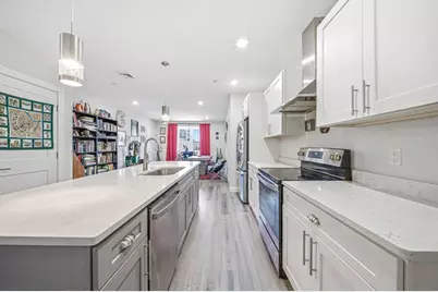 365 Newport Ave #303, Quincy, MA 02170 - Photo 5