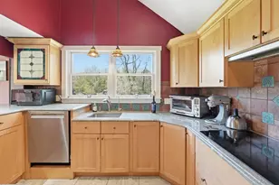 9 Adams Rd, Hubbardston, MA 01452 - Photo 9