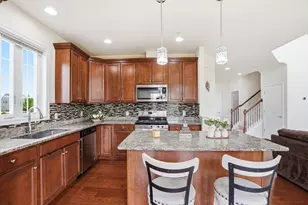 27 Spruce St, Hopkinton, MA 01748 - Photo 15