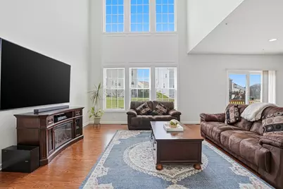 27 Spruce St #27, Hopkinton, MA 01748 - Photo 5