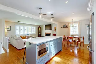 18 Emerson Rd, Medfield, MA 02052 - Photo 7