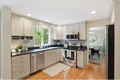 562 High St, North Attleboro, MA 02760 - Photo 11