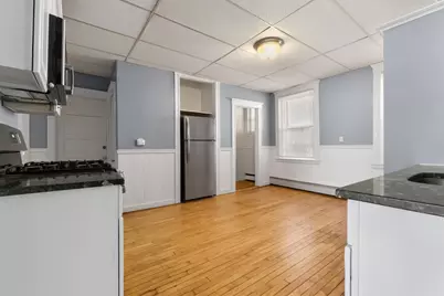 56 Ward St #3B, Salem, MA 01970 - Photo 3
