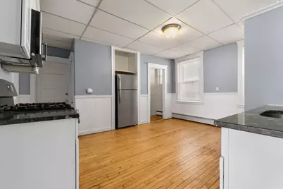 56 Ward St #3B, Salem, MA 01970 - Photo 3