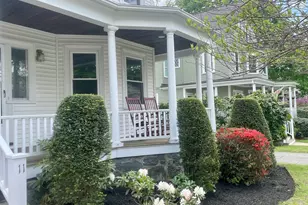 11 Taylor St, Melrose, MA 02176 - Photo 3