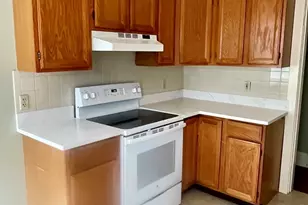 11 Taylor St, Melrose, MA 02176 - Photo 9