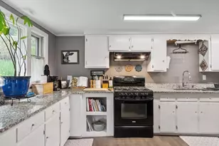 1 Union St, Amesbury, MA 01913 - Photo 9