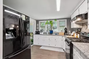 1 Union St, Amesbury, MA 01913 - Photo 7