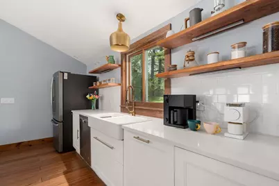 90 Wood St, Hopkinton, MA 01748 - Photo 9