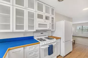 198 Lake Shore Rd, Boston, MA 02135 - Photo 11