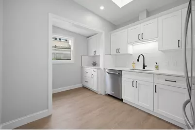 14 Broad St, North Attleboro, MA 02760 - Photo 5