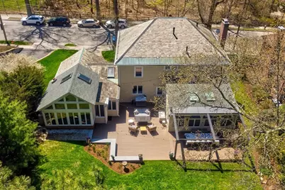 152 Beverly Rd, Brookline, MA 02467 - Photo 3
