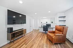 59 Wyvern St, Boston, MA 02131 - Photo 23