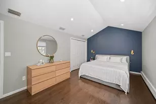 59 Wyvern St, Boston, MA 02131 - Photo 17