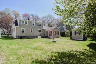 115 Staples St, Lowell, MA 01851 - Photo 3