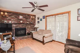 115 Staples St, Lowell, MA 01851 - Photo 9