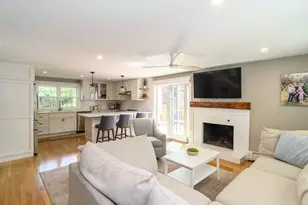 9 Lotus Path, Natick, MA 01760 - Photo 5