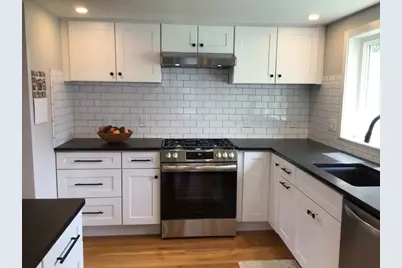 32 Hills St, Randolph, MA 02368 - Photo 11