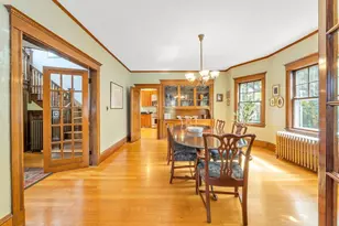 110 Anawan Ave, Boston, MA 02132 - Photo 15