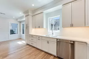147 W 8th St, Boston, MA 02127 - Photo 3