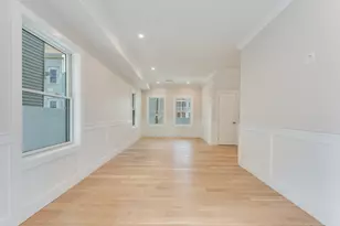 147 W 8th St, Boston, MA 02127 - Photo 11