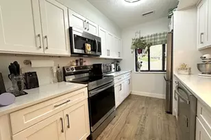 23 Highwood Dr, Franklin, MA 02038 - Photo 5