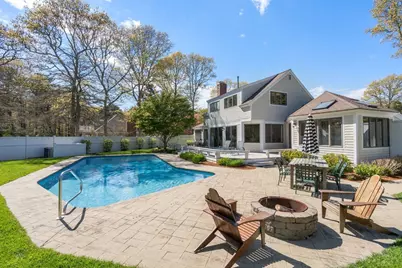 26 Driftwood Cir, Mashpee, MA 02649 - Photo 5