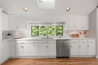 26 Driftwood Cir, Mashpee, MA 02649 - Photo 15