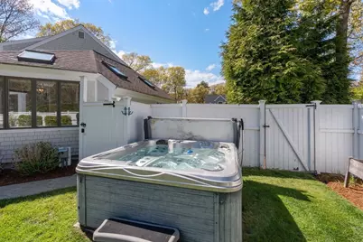 26 Driftwood Cir, Mashpee, MA 02649 - Photo 31