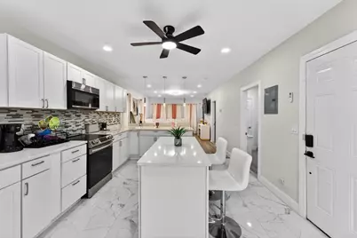 25 Tripoli St, Cranston, RI 02909 - Photo 7