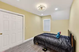 25 Tripoli St, Cranston, RI 02909 - Photo 19
