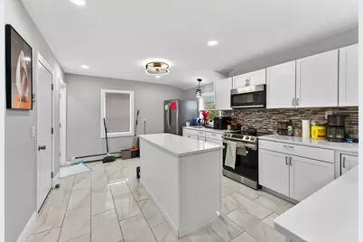 25 Tripoli St, Cranston, RI 02909 - Photo 15
