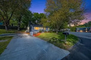 20 Meadowbrook Dr, Easthampton, MA 01027 - Photo 3