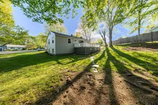 20 Meadowbrook Dr, Easthampton, MA 01027 - Photo 5