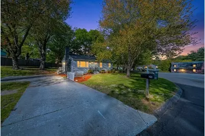 20 Meadowbrook Dr, Easthampton, MA 01027 - Photo 3