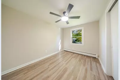 20 Meadowbrook Dr, Easthampton, MA 01027 - Photo 23