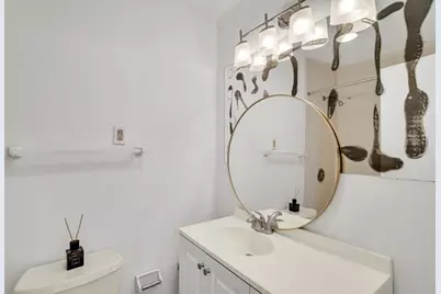 44 Washington St #1103, Brookline, MA 02445 - Photo 17