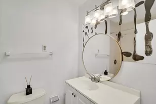 44 Washington St, Brookline, MA 02445 - Photo 17