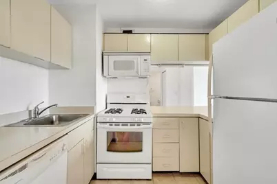 44 Washington St #1103, Brookline, MA 02445 - Photo 3