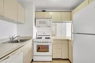 44 Washington St, Brookline, MA 02445 - Photo 3