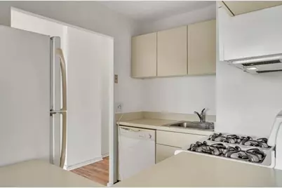 44 Washington St #1103, Brookline, MA 02445 - Photo 5