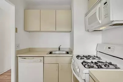 44 Washington St #1103, Brookline, MA 02445 - Photo 7