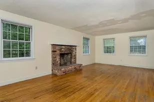 250 Prospect St, Franklin, MA 02038 - Photo 9
